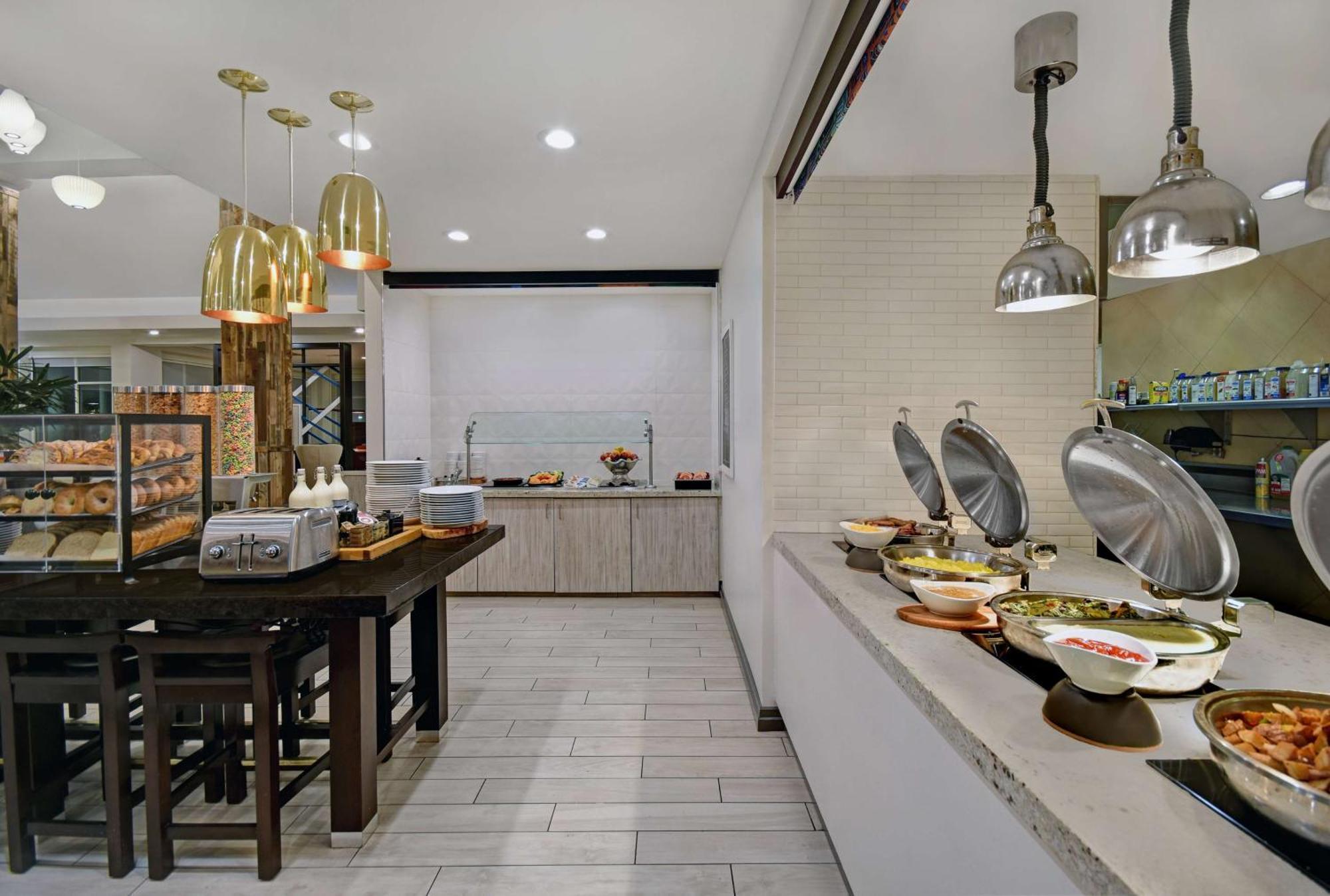 Hilton Garden Inn Houston/Galleria Area Екстер'єр фото
