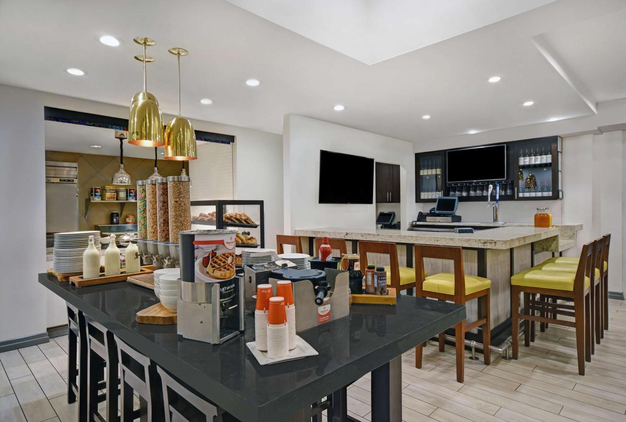 Hilton Garden Inn Houston/Galleria Area Екстер'єр фото